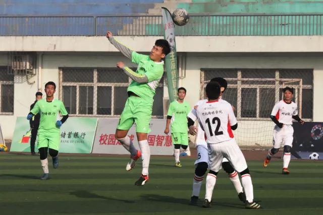 76人迅速寻找新中锋，詹姆斯无需承担过多负担